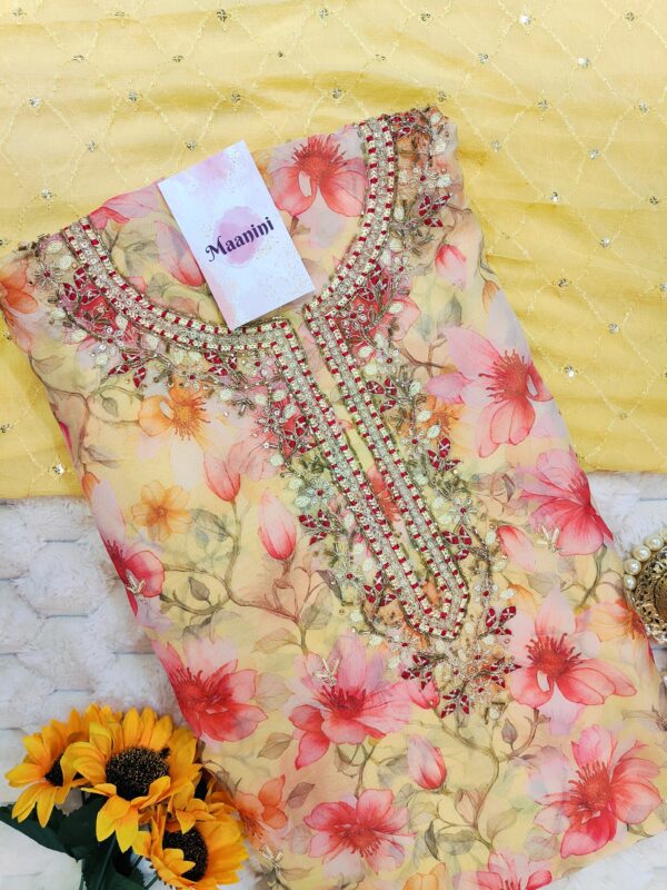 Pure Organza suit with zaari work digital flower print - Image 5